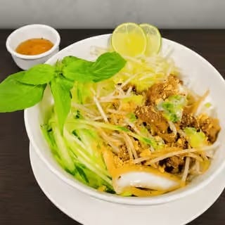B10. Bún Bò Xào